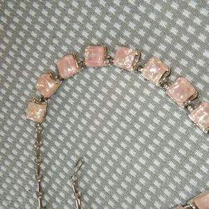 Necklace and earring set